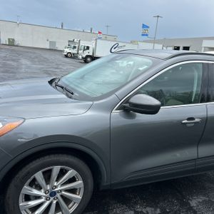 FORD ESCAPE TITANIUM - 2