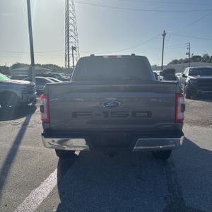2022 FORD F-150 LARIAT photo 6
