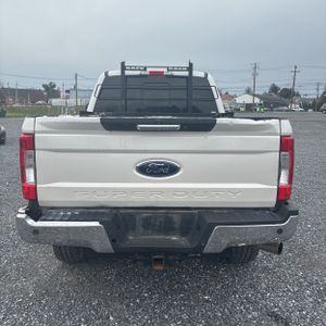 FORD F-250 SUPER DUTY LARIAT - 7