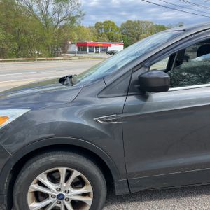 FORD ESCAPE SE - 2