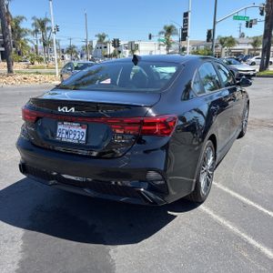 KIA FORTE GT-LINE - 8