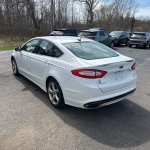 FORD FUSION SE - 5