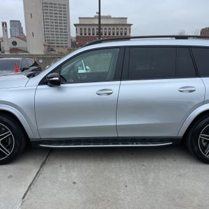 MERCEDES-BENZ GLS - 4