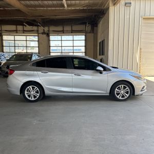2017 Chevrolet CRUZE LT AUTO — фото 10