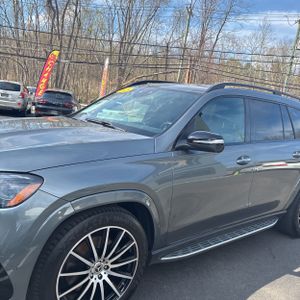 MERCEDES-BENZ GLS - 2