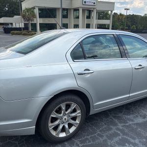 FORD FUSION SEL - 9