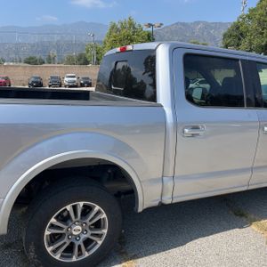 FORD F-150 LARIAT - 8