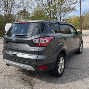 FORD ESCAPE SE - 8