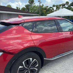 2023 KIA EV6 WIND — фото 9
