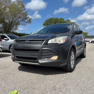 FORD ESCAPE SE - 1