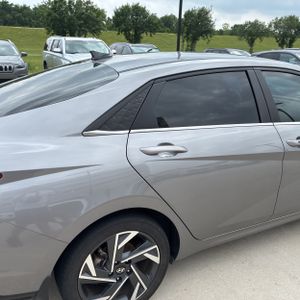 HYUNDAI ELANTRA SEL - 9