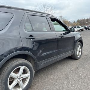 FORD EXPLORER - 9