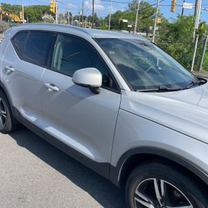 2023 Volvo XC40 CORE — миниатюра 13