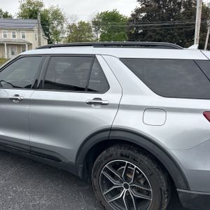 FORD EXPLORER ST - 6