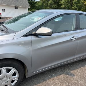 صورة 2 لـ 2016 Hyundai ELANTRA SE