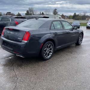 CHRYSLER 300 S - 7