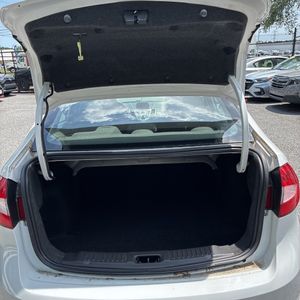 صورة مصغرة 39 لـ 2013 FORD FIESTA SE