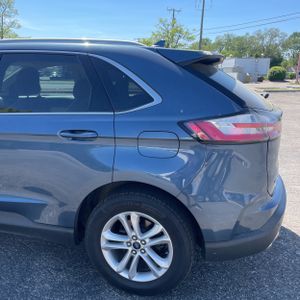 FORD EDGE SEL - 6