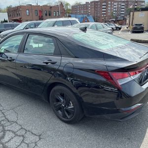 HYUNDAI ELANTRA SEL - 6