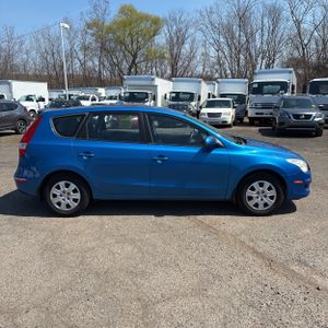 HYUNDAI ELANTRA TOURING GLS - 10