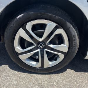 صورة مصغرة 19 لـ 2018 Honda CIVIC LX