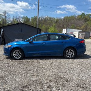 FORD FUSION S - 3