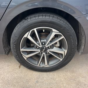 صورة مصغرة 14 لـ 2024 KIA FORTE LXS