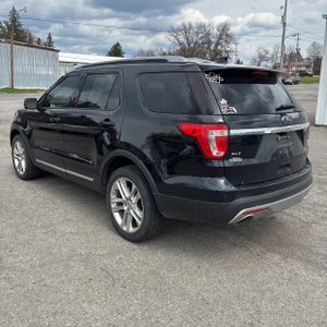 FORD EXPLORER XLT - 5