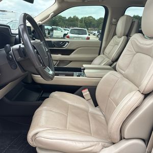 صورة مصغرة 30 لـ 2019 Lincoln NAVIGATOR L RESERVE