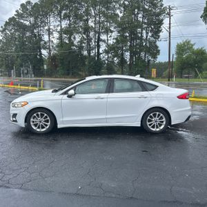 FORD FUSION SE - 3