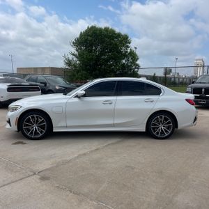 BMW 330E XDRIVE - 3