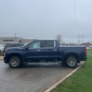 CHEVROLET SILVERADO 1500 HIGH COUNTRY - 3