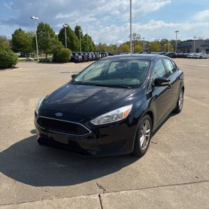 FORD FOCUS SE - 1