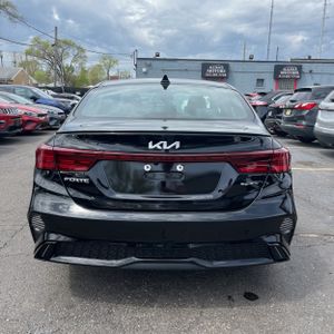 KIA FORTE GT-LINE - 7