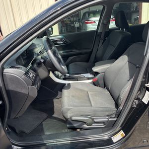 صورة مصغرة 31 لـ 2017 Honda ACCORD LX