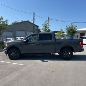 صورة 3 لـ 2021 FORD F-150 XLT