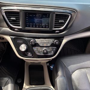 صورة مصغرة 38 لـ 2020 Chrysler PACIFICA TOURING L