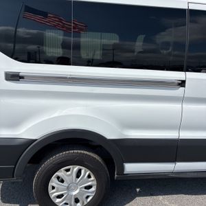 FORD TRANSIT-350 PASSENGER V. XLT - 9