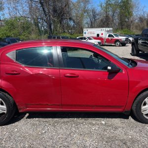 DODGE AVENGER SE - 9