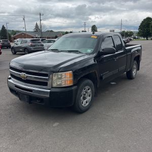 صورة 1 لـ 2011 Chevrolet SILVERADO 1500 LS