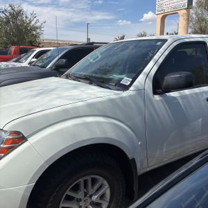 صورة 2 لـ 2020 Nissan FRONTIER SV