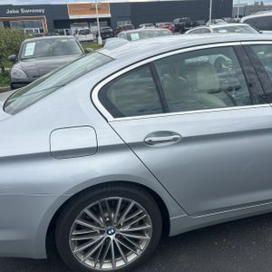 BMW 530I XDRIVE - 9