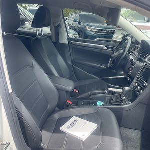 صورة مصغرة 33 لـ 2018 Volkswagen PASSAT 2.0T S