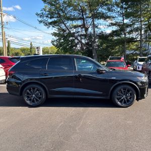 صورة 10 لـ 2026 Acura MDX SH-AWD W/A-SPEC