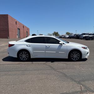 LEXUS ES 300H BASE - 10