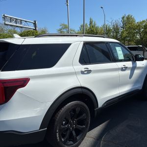 FORD EXPLORER ST-LINE - 9