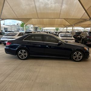 MERCEDES-BENZ E-CLASS - 10