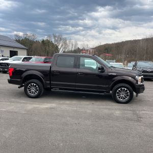 FORD F-150 LARIAT - 10