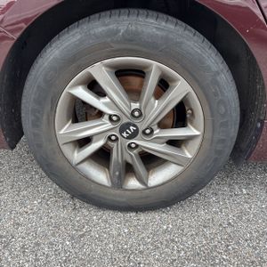 2020 KIA OPTIMA LX thumbnail 19