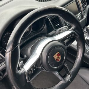 صورة مصغرة 59 لـ 2015 Porsche MACAN S